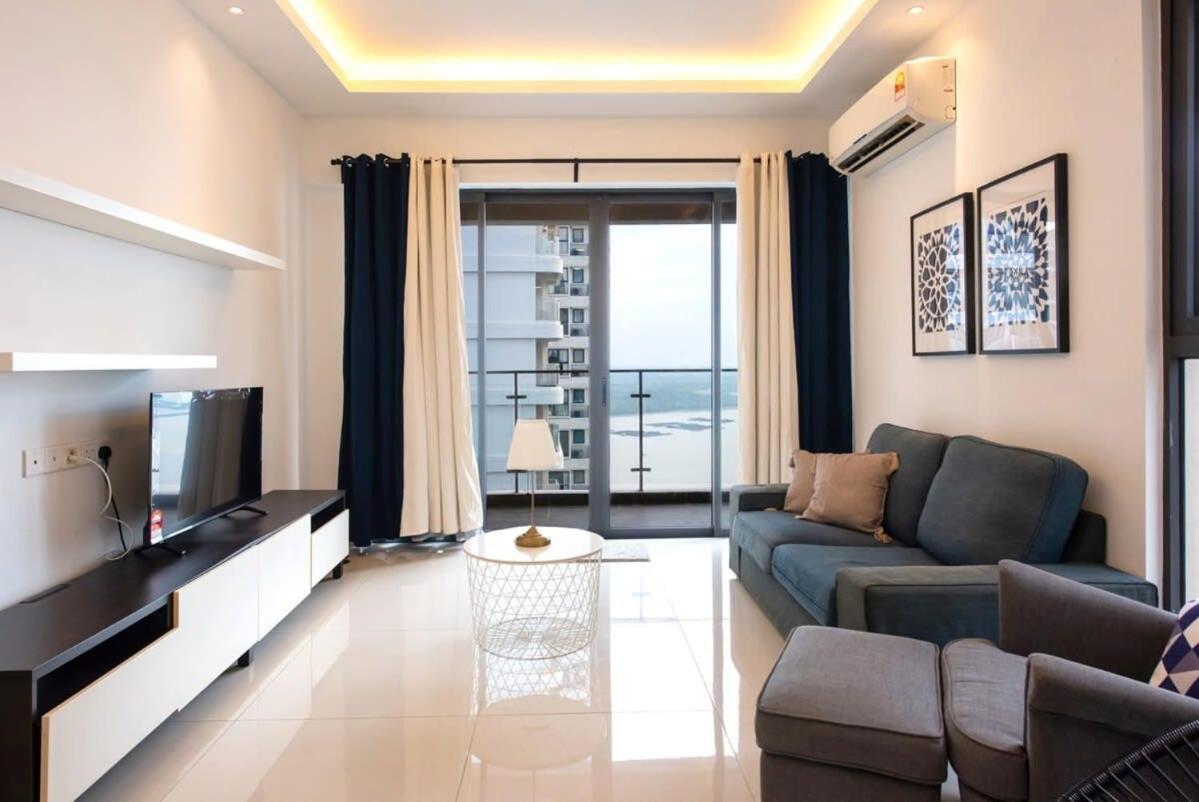 Comfy 3Br Apt In Danga Bay Free Parking Sea View Johor Bahru Kültér fotó