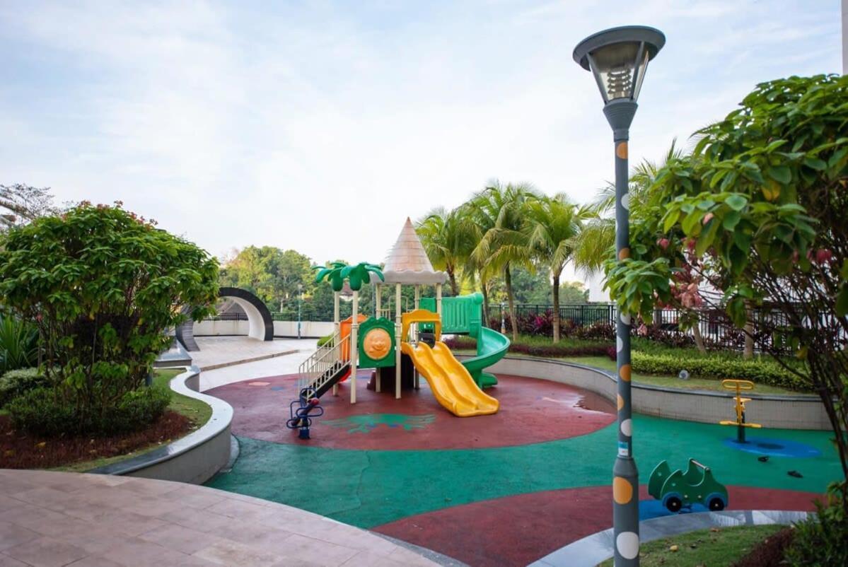 Comfy 3Br Apt In Danga Bay Free Parking Sea View Johor Bahru Kültér fotó